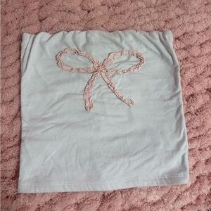 Tube top with bow